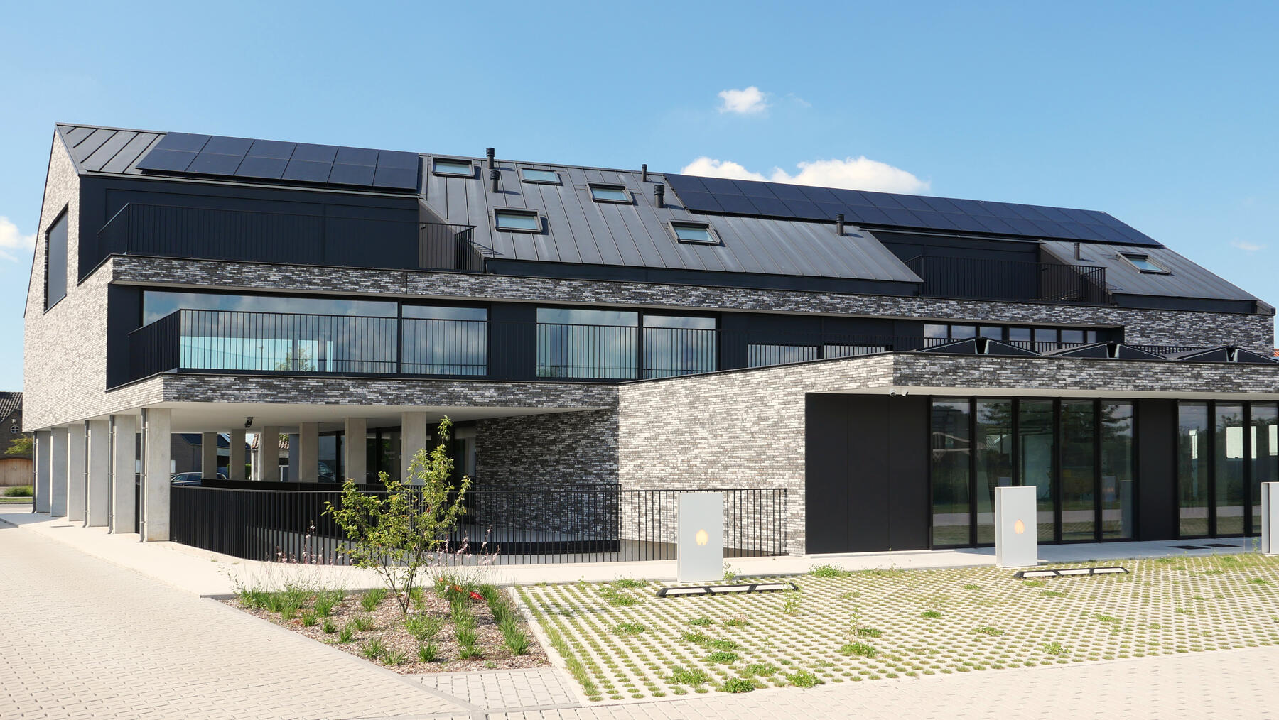 Kantoor met appartementen XL